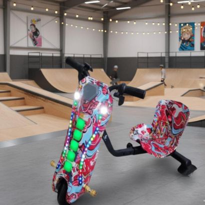 صورة سكوتر درفت 250W بتصميم رجل الآلي مع إضاءة LED - انطلق بألوان الحياة